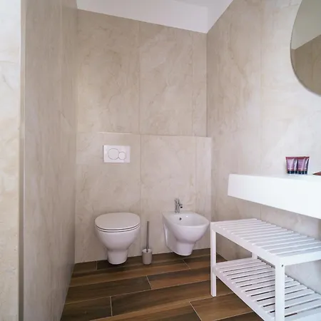 Domus-pulchra Apartment Bari